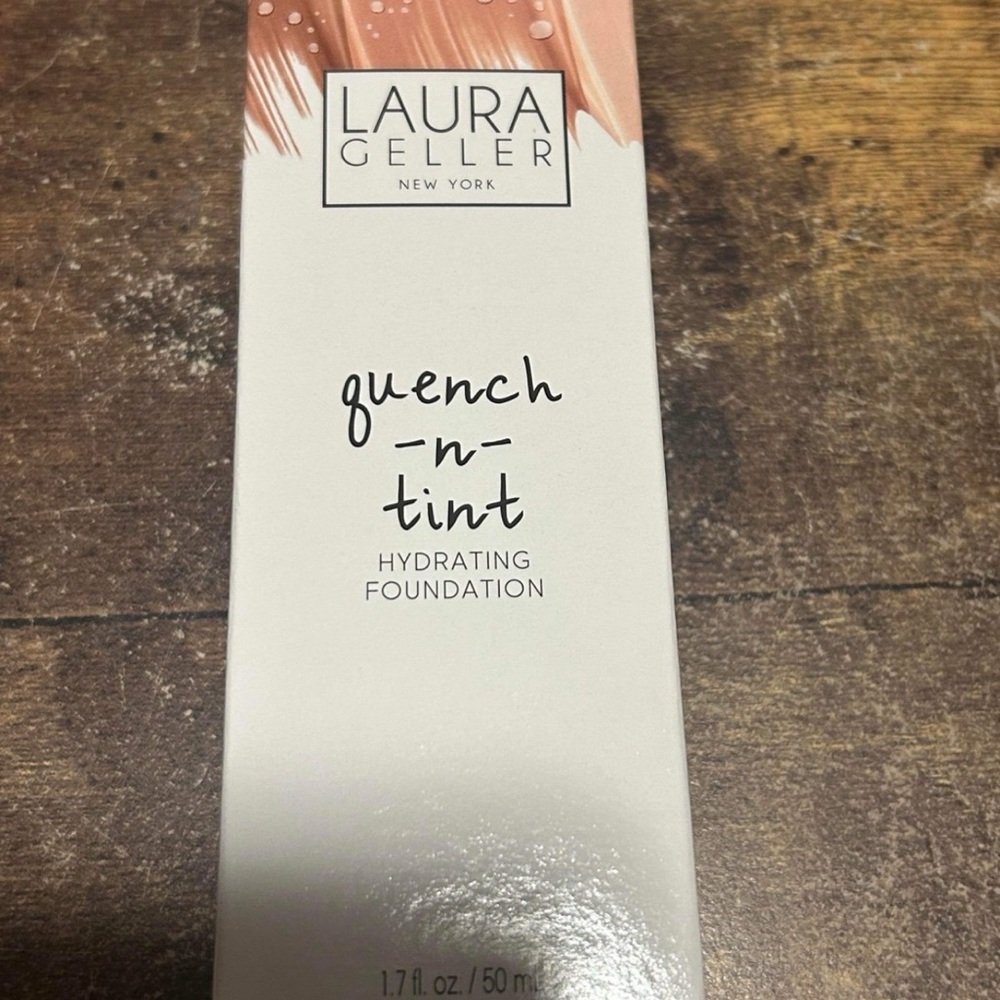 Laura Geller Quench N Tint Foundation MEDIUM DEEP NEW